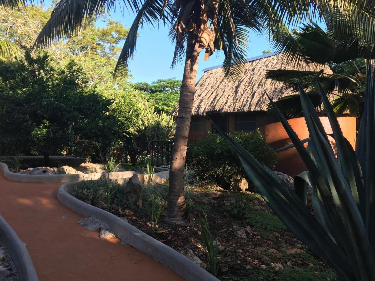 The Pickled Onion B&B And Restaurant Uxmal Santa Elena Eksteriør bilde