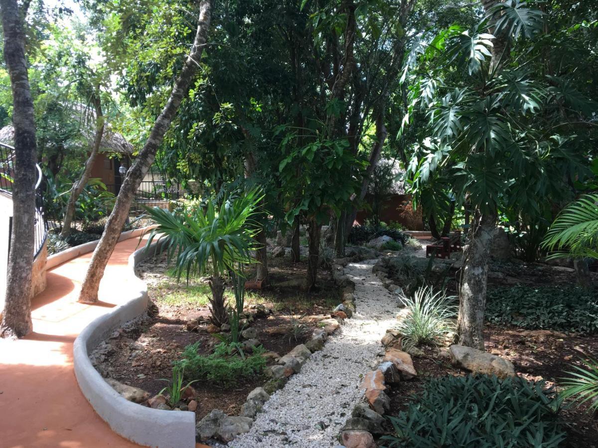 The Pickled Onion B&B And Restaurant Uxmal Santa Elena Eksteriør bilde